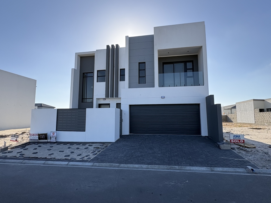 4 Bedroom Property for Sale in Sandown Western Cape